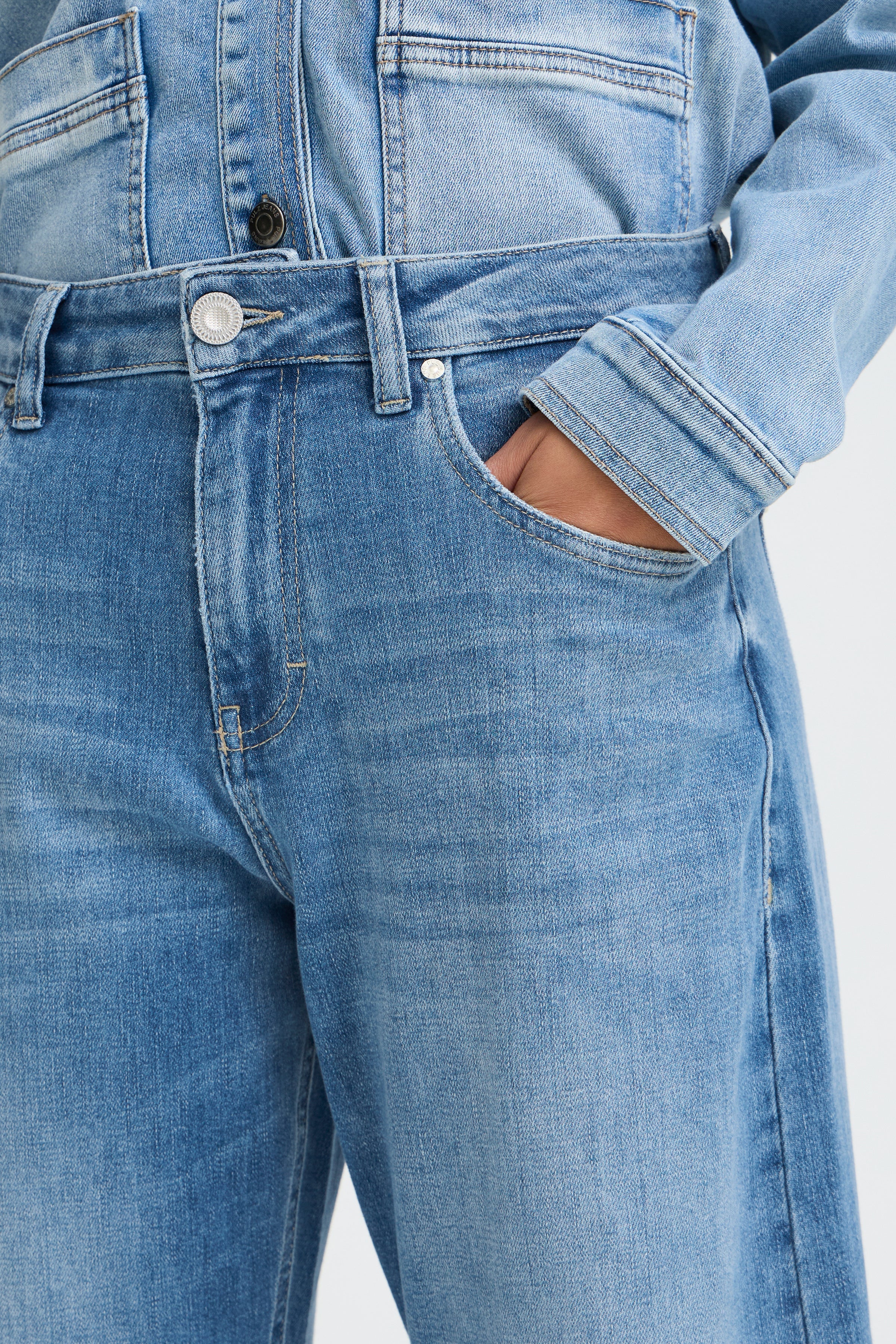 Anni High Waisted Barrel Jeans - Med Blue - Image 5