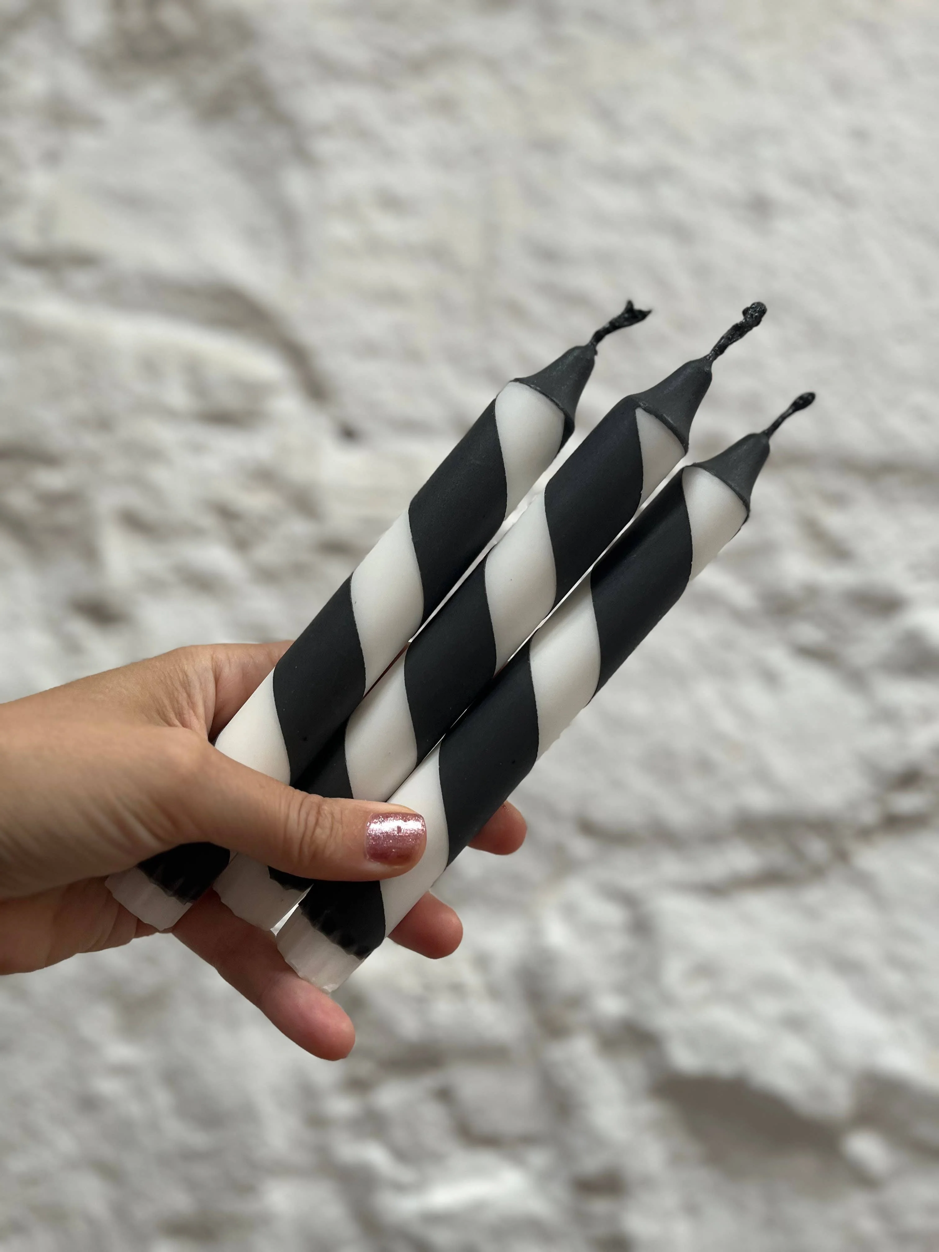 Black & white Helter Skelter Dinner Candle