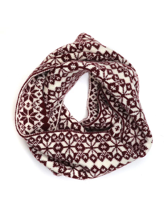 Burgundy/cream flower star snood - Image 4