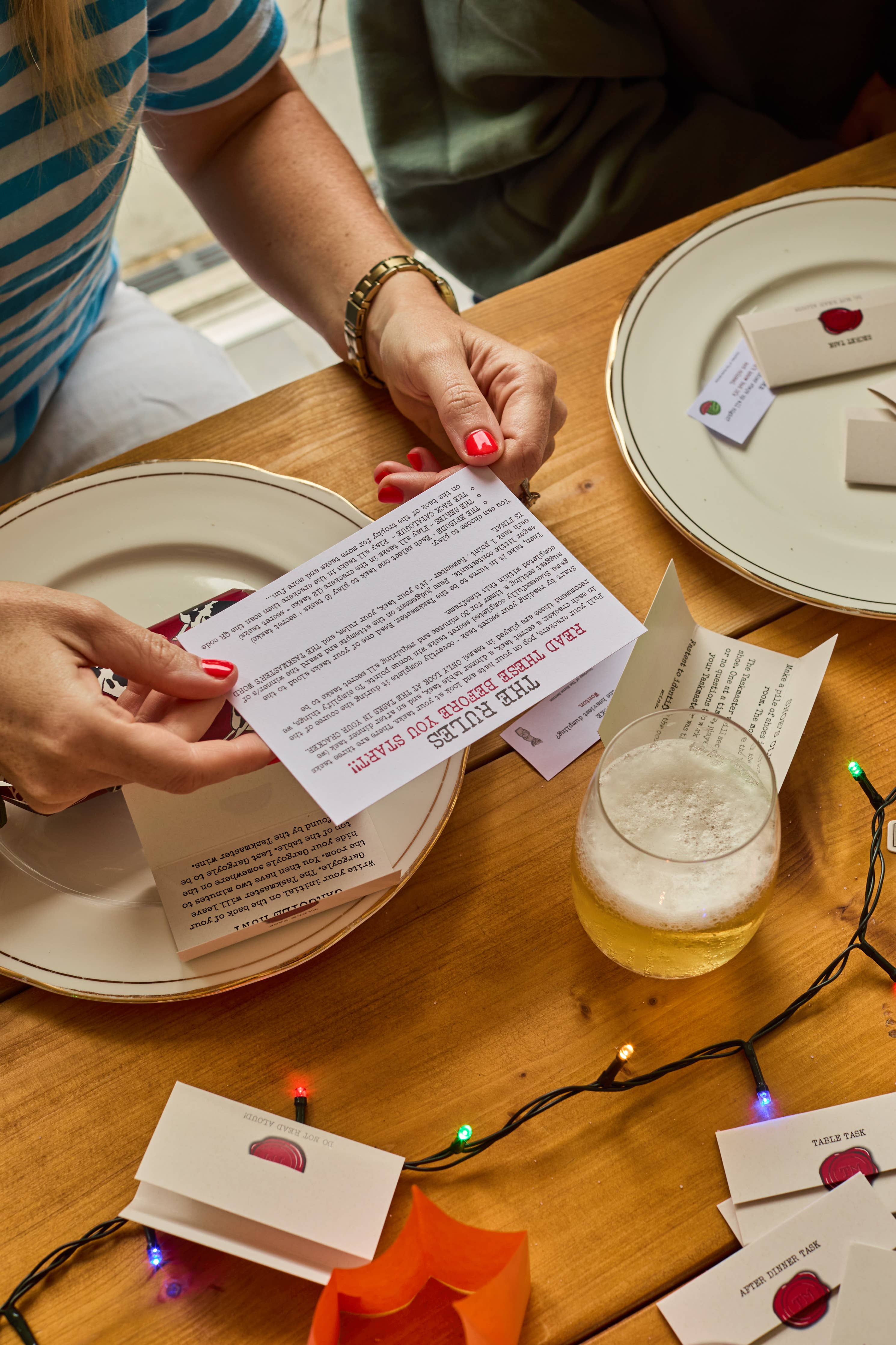 Official Taskmaster 2025 Christmas Crackers - Set of 6 - Image 8