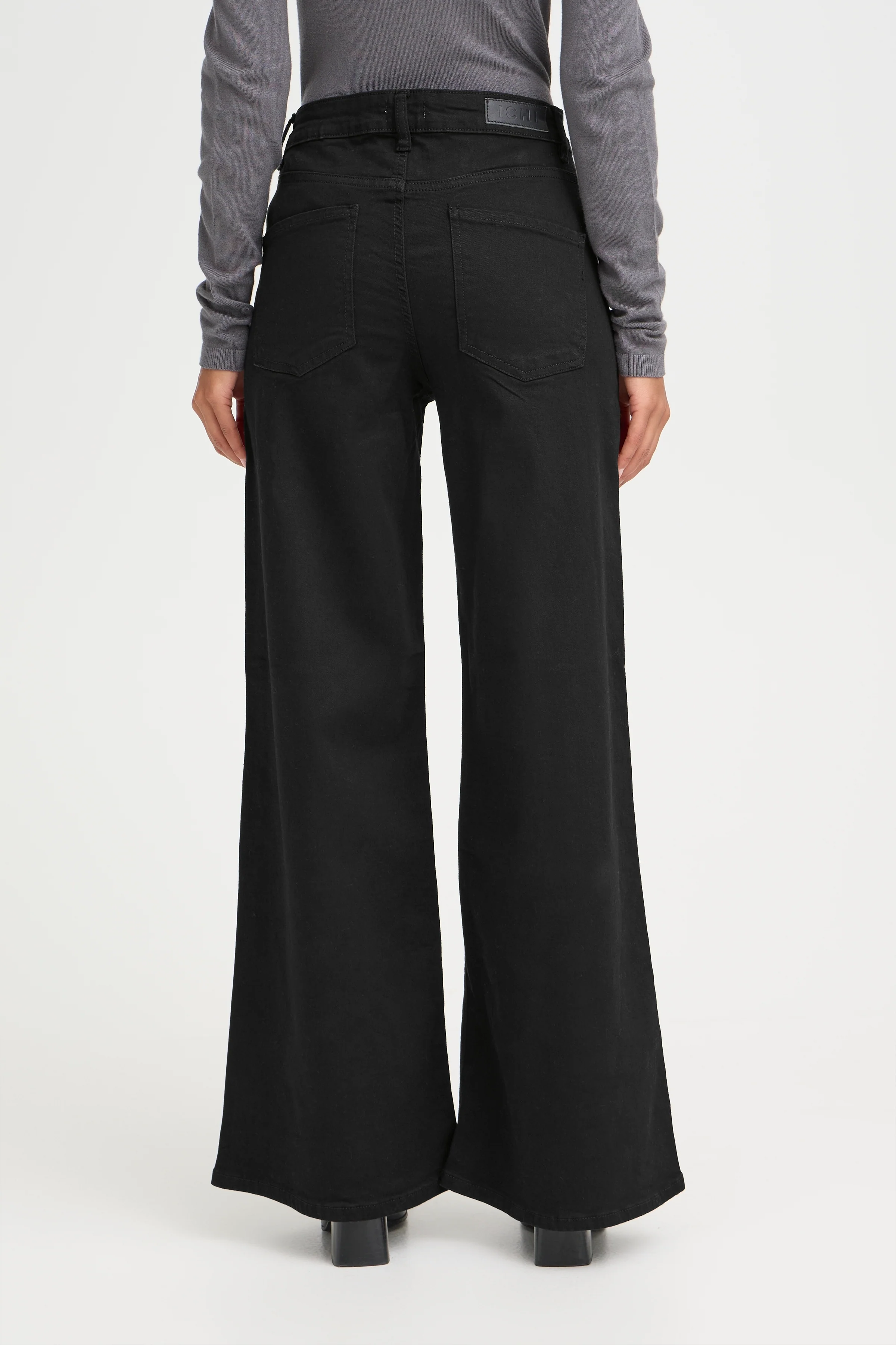 Twiggy Wide Jeans -  Black - Image 6